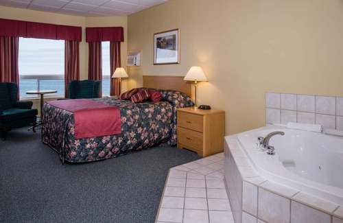 Cow Head Hotel | Shallow Bay Motel & Cabins