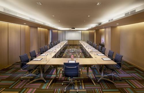Bangkok Central Business District Hotel | Shama Lakeview Asoke Bangkok