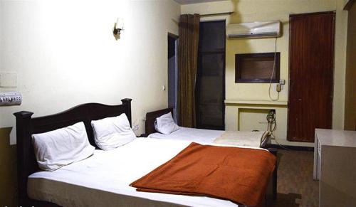 Lahore Hotel | Shamrock Hotel