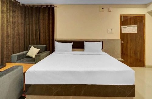 Medchal Hotel | Sharans Inn Gandimisamma