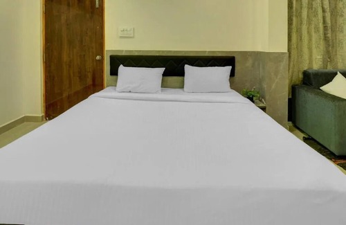 Medchal Hotel | Sharans Inn Gandimisamma