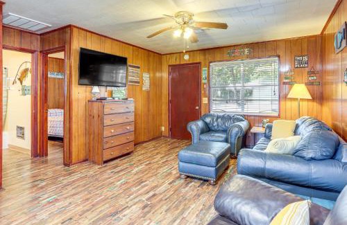 Greers Ferry House | Shared Dock and Yard Greers Ferry Lake Home!