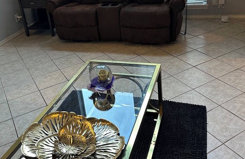 Stone Oak House | Sharing Oasis luxurious house with family. one bedroom and private bathroom.