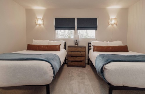 Superior House | Shark Free | The Great Lakes House