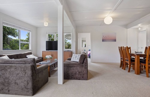 Waihi Beach Cottage | Shell Cottage - Waihi Beach Holiday Home