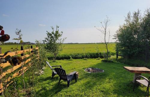 Sint Maartensbrug Apartment | Shepherd's hut 'De Skoeboet'