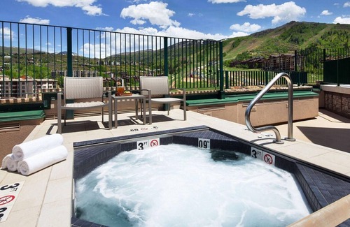 Steamboat Springs Resort | Sheraton Steamboat Resort Villas 1 Bedroom Premium, Mountainside