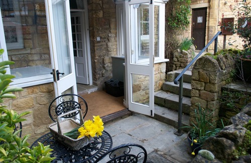 Chipping Campden Cottage | Sherborne House is a beautiful Grade II listed Georgian terraced house that dates back to the 17th c