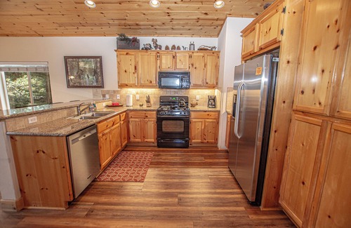 Tahoma House | Sherman by Hauserman Rentals