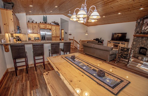 Tahoma House | Sherman by Hauserman Rentals