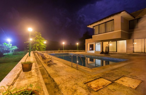 Dahanu House | Shetty Farms