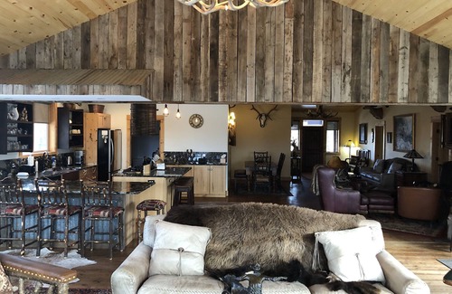 Livingston Cabin | Shields Riverbend Ranch - North of Livingston on the Shields River with views