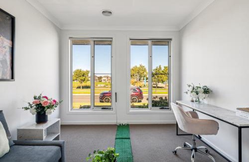 Point Cook House | Shine Point Cook - Elegant Home Sweet Home