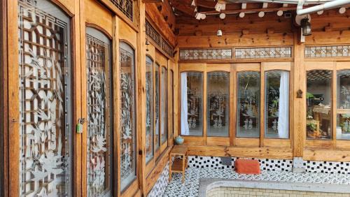 Andong House | Shine Wolyeong