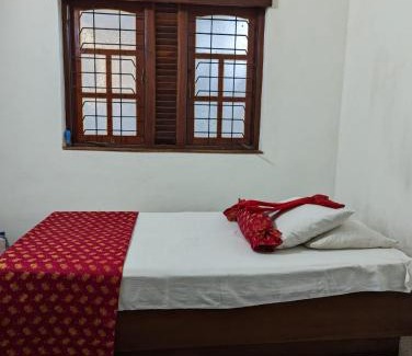 Dehiwala-Mount Lavinia House | Shiranthi Guest House