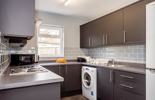 Southampton House | Shirley House 3 Guest House Self Catering