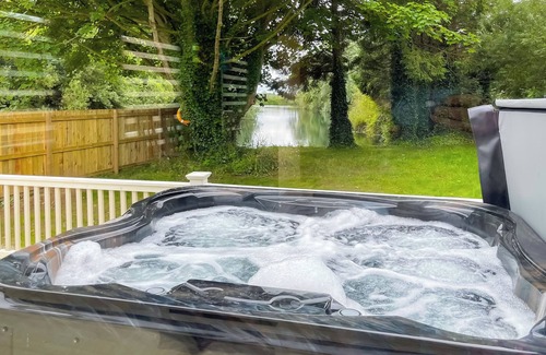 Driffield Cottage | Shirley's Haven - UK46631