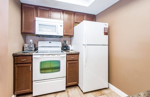 Kimberling City Condo | Shorefront Escape at TRL