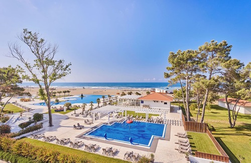 Ulcinj Hotel | Short Drive to Valdanos Beach! TWO Modern 2BR Suites, Outdoor Pools, Beachfront!