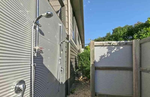 Fairhaven House | Short Walk to Beach and Fairhaven SLC