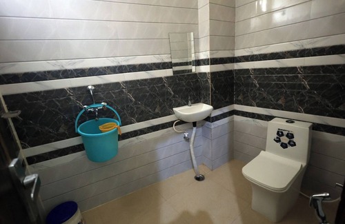 Mathura Hotel | Shri Girraj Residency