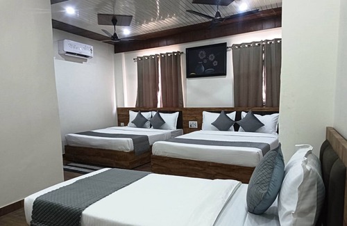 Haridwar Hotel | ShriGo Hotel Pushpa Residency