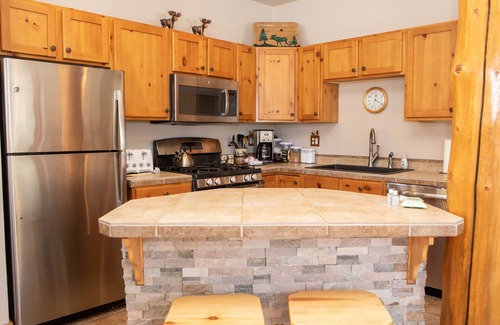 Keystone Condo | Shuttle to Slopes, Private Entrance, Hot Tub Access, Private Patio with Grill