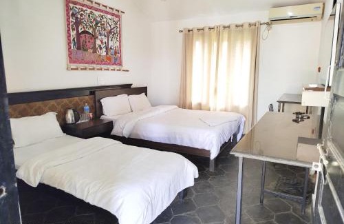 Sauraha Hotel | Siddhartha Kuti Resort