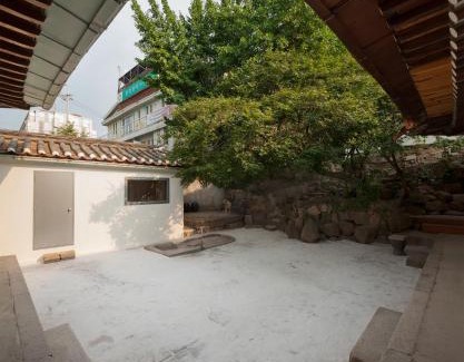 Seochon Hotel | Side Hanok Residence