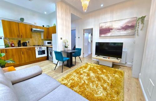 Liverpool Apartment | Sidemersey Livings - Botanic Residence