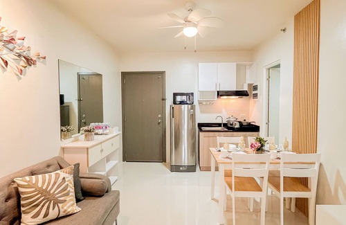 Puerto Princesa City Centre Apartment | Sierra 2 bedroom apartment with a private gym and a pool