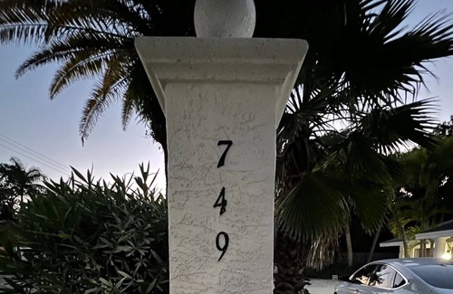 Bay Isle House | Siesta Drive home 5 min from beach and village! Internal 749 siesta