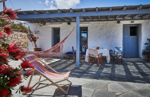 Platis Gialos House | Sifnos Home - A Tranquil Island Getaway