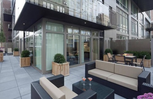 Rose Hill Hotel | Sights and Sounds of NYC Await! Pet-friendly, Rooftop Pool, Onsite Dining!