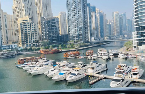 Dubai Marina Apartment | Signature Hotel Apartments & Spa