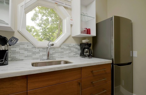 Nassau Apartment | Silk Cotton Studio 5