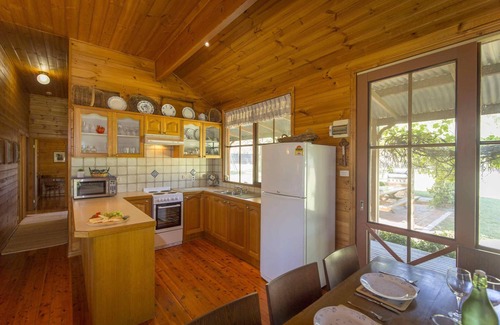 Pokolbin Cottage | Silky Oak Cottage - Delightful 3 bedroom country cottage on Hermitage Road