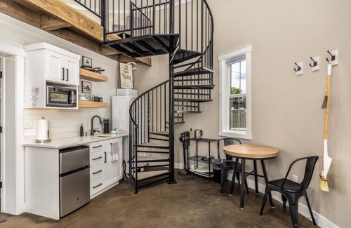 La Verkin Cabin | Silo Suite 1 Pet Friendly- Near Zion National Park