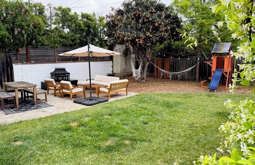 Sunset Junction House | Silver Lake Gem – 3BR Home with Backyard Oasis