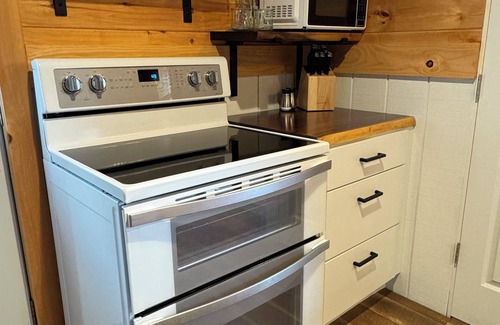 Perry House | SILVER LAKE STUDIO - Located on Silver Lake & 9 miles from Letchworth State Park