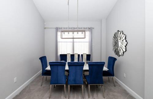 Haines City House | Silver Lining - Luxury for 10