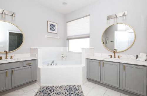 Haines City House | Silver Lining - Luxury for 10