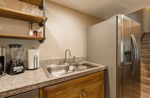Purgatory Condo | Silver Vista at Cascade (#364) | Near Ski w/Shuttle - Pool - End Unit - Deck