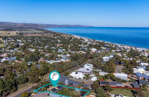 Carrickalinga House | Silvers Anchor 2 Bennett Street