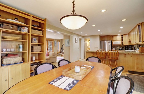 Willow Grove House | Silverthorne Escape, Big Views, 1 Car Private Garage