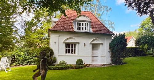 Eckernfoerde House | Simon