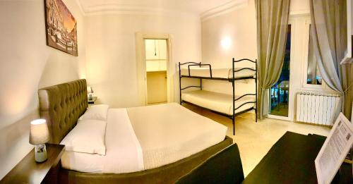 Tuscolano House | Simon's Guest House Rome