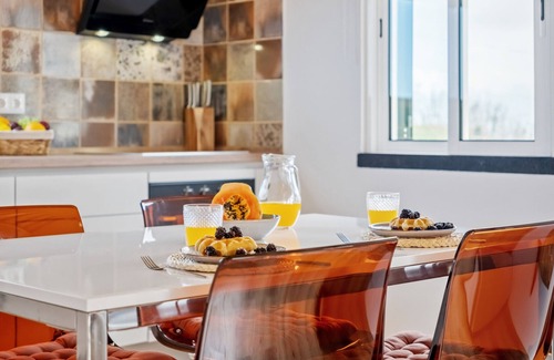 Porto Moniz Cottage | Simone haystack by Homie