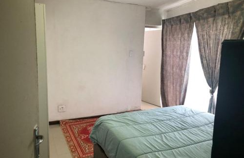 Simon's Town House | Simons Town Cove Guest House
