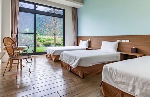 Xincheng House | Simple Life B&B